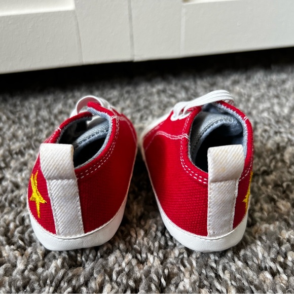 Baby Starters Infant Red Crib Shoes Sneakers Size 3-6 Months - Picture 2 of 10
